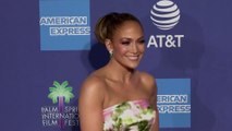 Jennifer Lopez magistrale : elle pose totalement nue