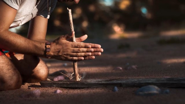 Koh-Lanta Les armes secrètes : Élodie fait une grosse chute lors d'une épreuve, les internautes ont mal pour elle