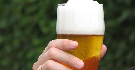 New Study Shows That Alcohol Could Be A More Effective Treatment Than Painkillers