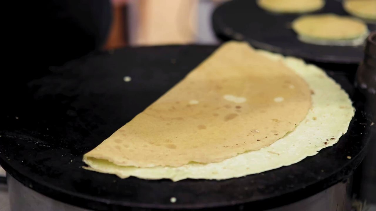 Chandeleur : pourquoi la première crêpe est-elle toujours ratée ?