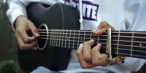 Easy-On-Me-Adele-fingerstyle-guitar-