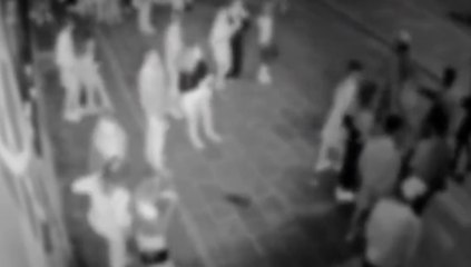 Milano - Teppisti irrompono a festa liceale: ragazzo sfregiato, furti e aggressioni. 3 arresti (05.02.22)