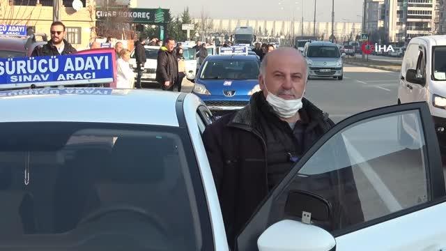 Son dakika gündem: Direksiyon sınavı sırasında kaza sonucu hayatını kaybeden sürücü eğitmeni Bursa'da anıldı