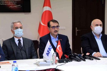 Bakan Dönmez: "Isparta'da kalan 20 bin aboneye enerji vermek için canla başla çalışıyoruz"