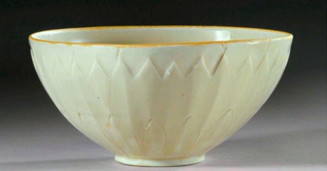 They Bought This Bowl For Less Than £3 At A Jumble Sale And It Turned Them Into Millionaires