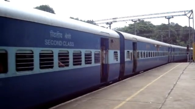 You Won't Believe Your Eyes When You See How Long This Train Really Is