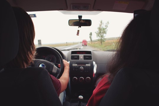 It Turns Out That Women ARE Better Drivers Than Men, According To Study