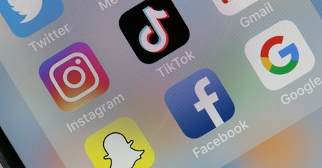 At Just 13 Years Old, She Left School To Work Full Time On Her Phone