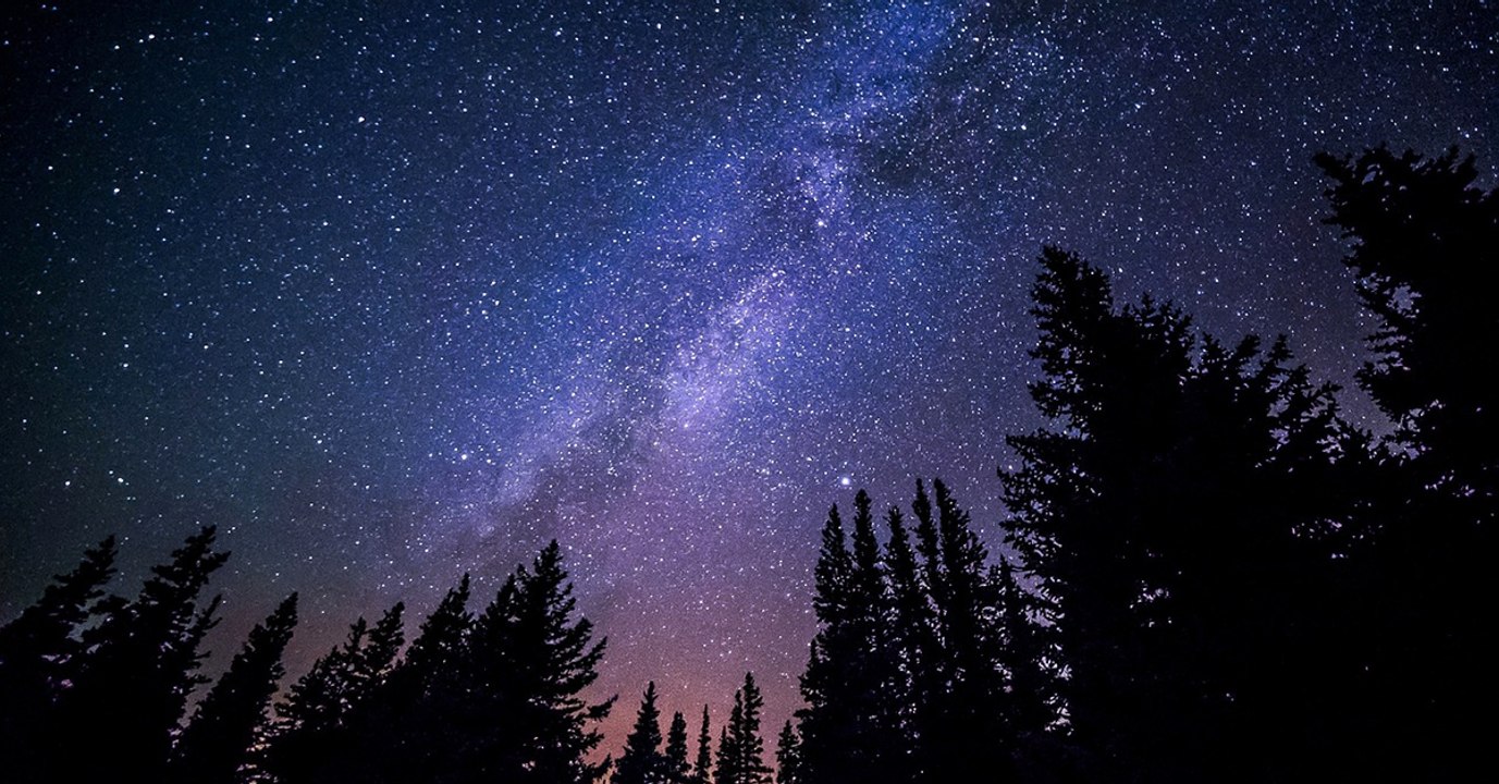 Artificial Intelligence Captures Mysterious Radio Signals Coming From Outer Space