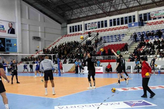 Efeler Ligi: Cizre Belediyespor: 3 Tokat Belediye Plevne: 2