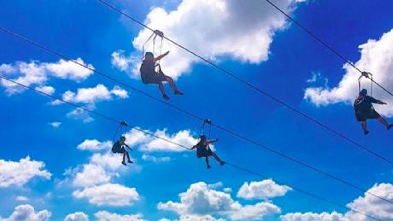 This Giant Zip Line Gives The Most Spectacular View Of Niagara Falls