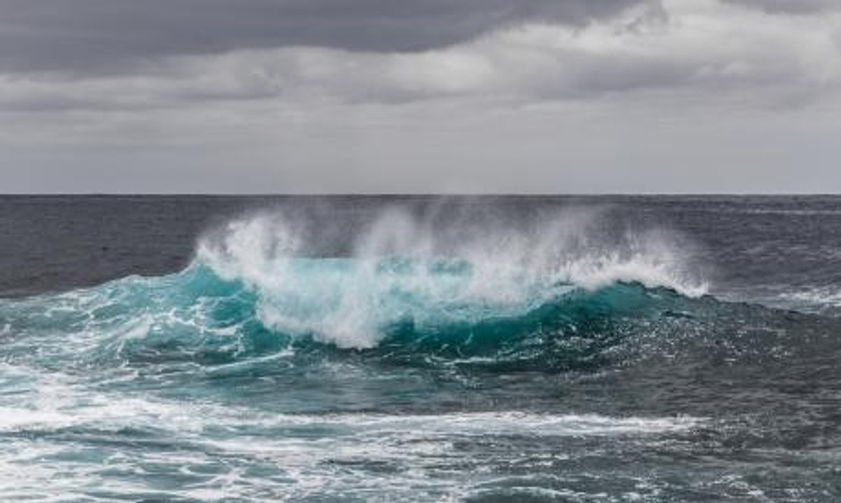 This Worrying Study Reveals That Our Waves Are Becoming Stronger And Stronger