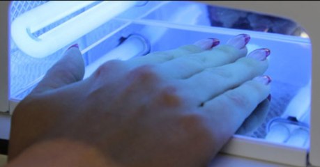 This Bizarre And Cruel Russian Trend Uses LIVE ANIMALS For Nail Art