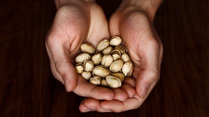 11 reasons eating pistachios every day is good for your health