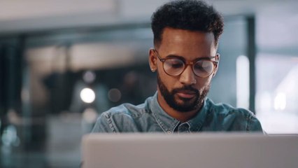 Study hows blue light from screens could considerably reduce our life expectancy