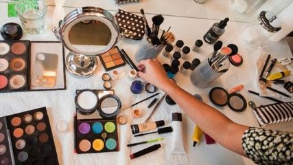 Messy Bathroom? You Need This Amazon Makeup Organiser In Your Life