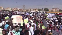 Sudan'da dış müdahale karşıtı gösteri düzenlendi