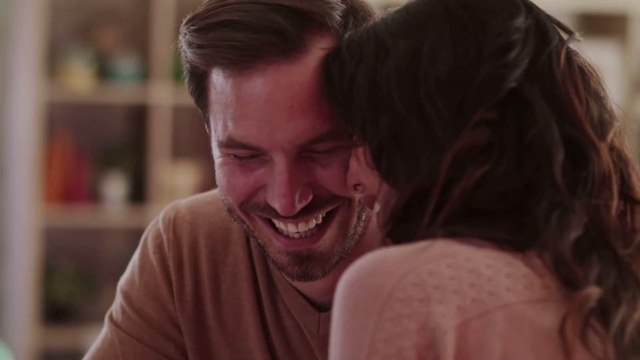 Online dating: 21 questions to ask someone