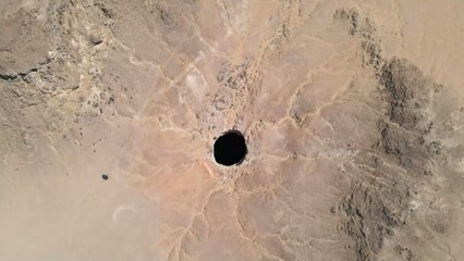In Yemen, a mysterious 100-metre deep 'well of hell' has geologists intrigued