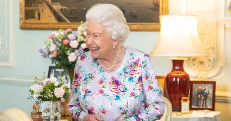 Queen Elizabeth II Has A Bizarre Link To The Love Island Villa