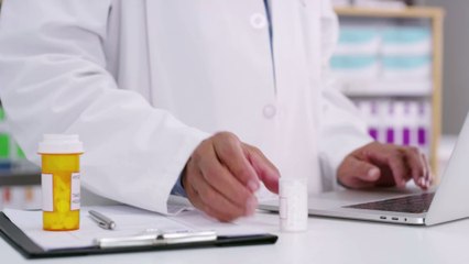 COVID: Pharmacist who sold vaccine cards online is facing 120 years in prison