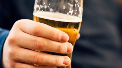 Why you shouldn't go to the toilet after the first beer