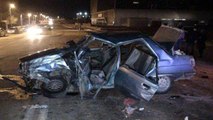 Otomobil ile hafif ticari araç çarpıştı 9 kişi yaralandı