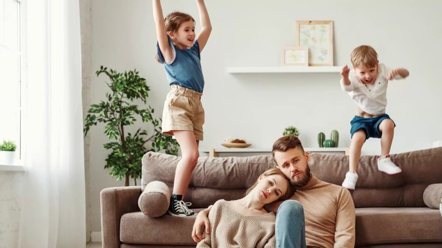 Four children orphaned after anti-vax parents die from COVID