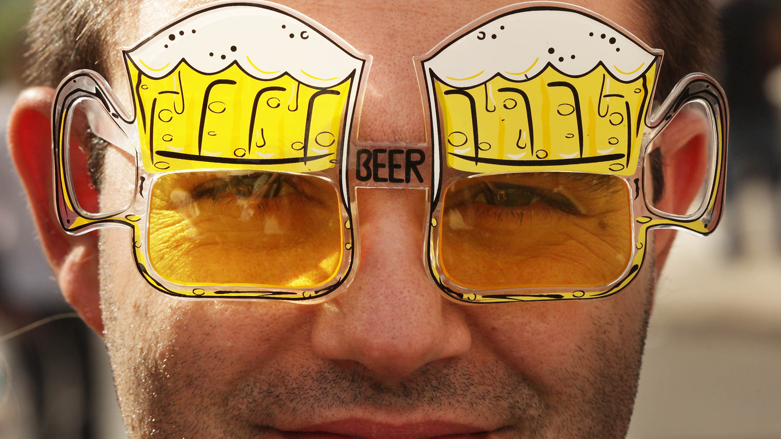 Mexican Parliament Member To Sell Warm Beer To Fight Alcoholism