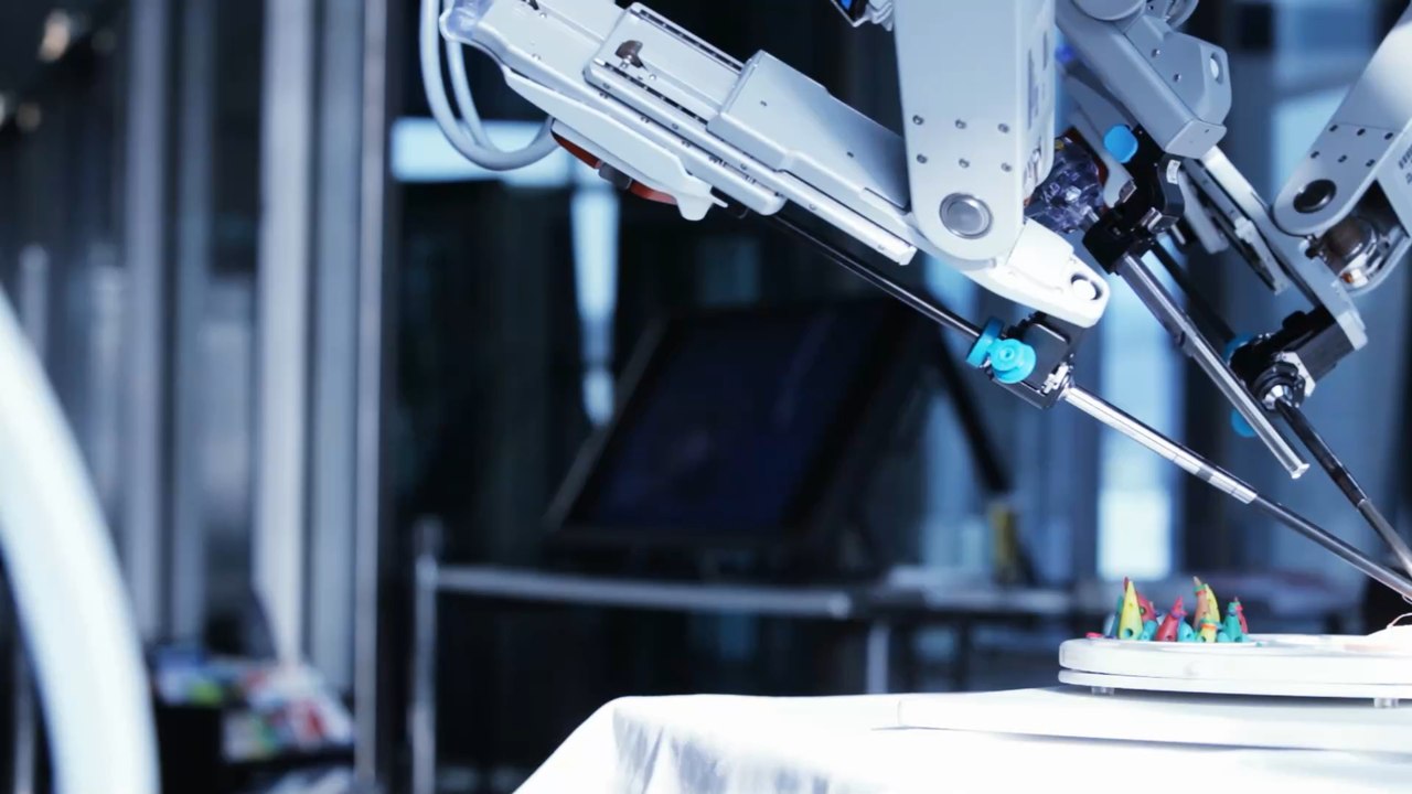 Robot performs surgery without human help for the first time