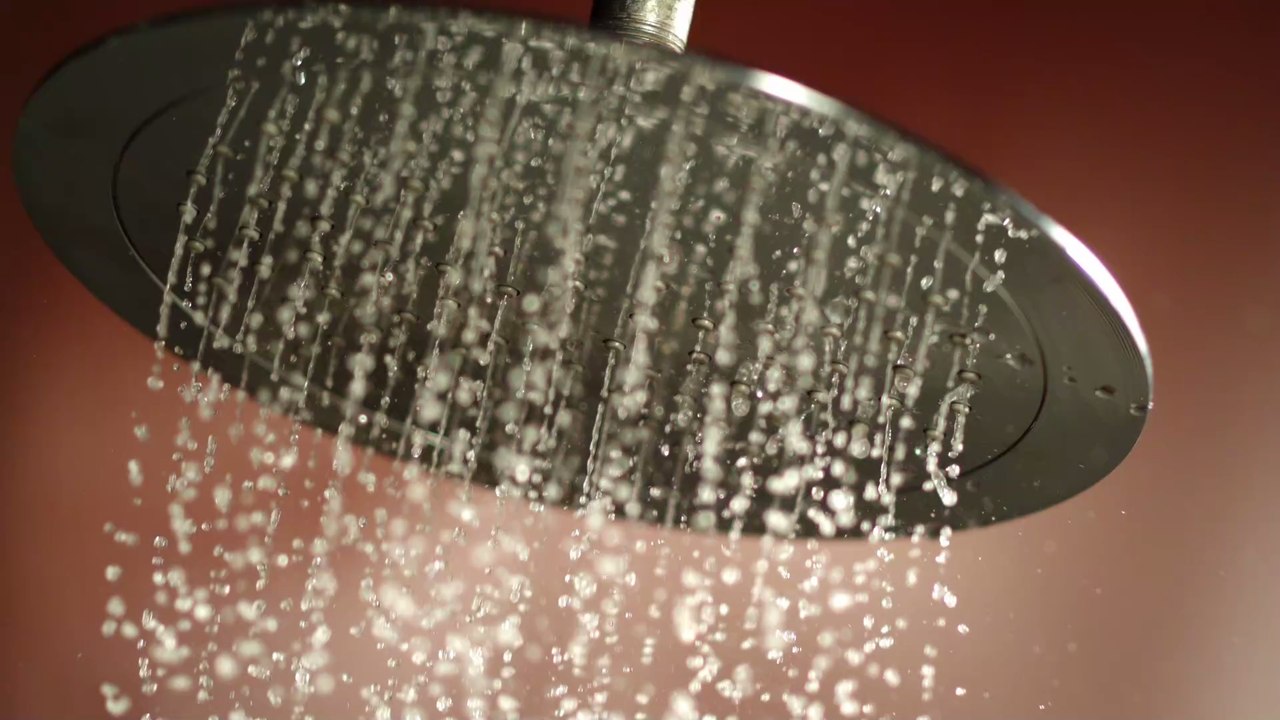 Here are three mistakes we all make while showering!