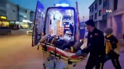 Bursa'da otomobil ile motosiklet çarpıştı: 2 yaralı
