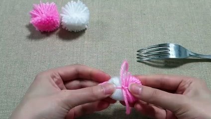 Pom Pom Heart Making Tutorial