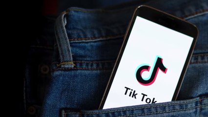 Dry Scooping: The dangerous TikTok challenge you should avoid