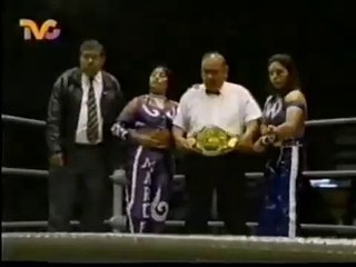 Marcela vs Amapola / Lucha Libre Femenil