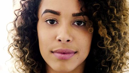 These are the tell-all signs that a woman is aroused