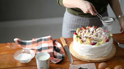 Buckingham Palace is looking for a pastry chef—and only 5 people have applied so far!