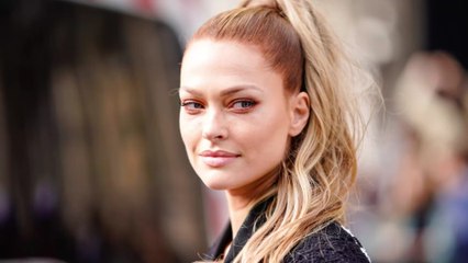 Caroline Receveur métamorphosée : elle adopte la coloration tendance de l'automne (PHOTOS)