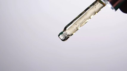 Ce sérum ultra efficace pour réparer les cheveux secs cartonne sur TikTok