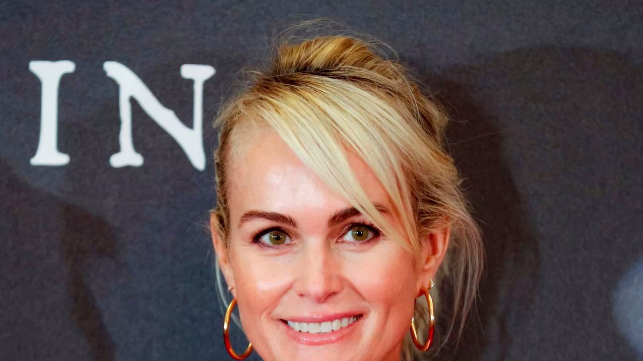 Jade Hallyday : son cliché en bikini fait fondre son chéri Michael-Sean