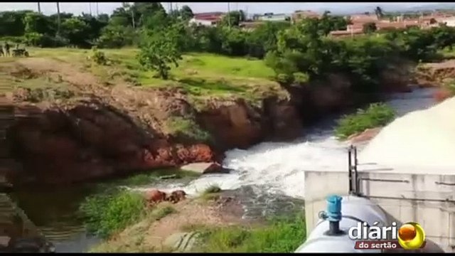 Águas da transposição do Rio São Francisco chegam ao açude de São Gonçalo, em Sousa