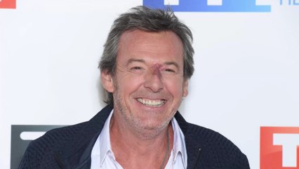 Jean-Luc Reichmann "dans le coma" : l'animateur publie une vidéo déroutante