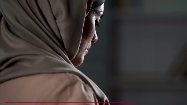 Benetton sort un hijab unisexe : quelle différence entre hijab, voile et niqab ?