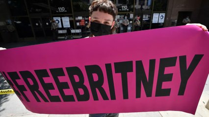 Britney Spears : la star dévoile sa robe de mariée osée