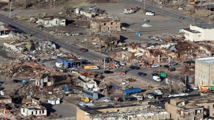 États-Unis : deux bébés survivent par miracle à une tornade grâce à leur baignoire