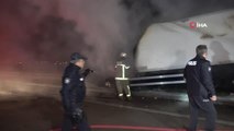 Son dakika haberleri: Bursa'da feci kaza: 2 kişi sıkıştıkları kamyonda yanarak can verdiler