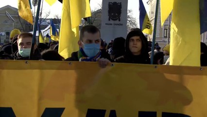 سكان خاركيف ينظمون تظاهرة للتأكيد على أن مدينتهم أوكرانية