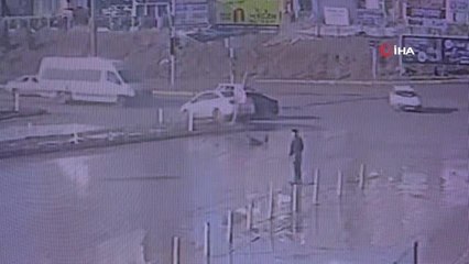 Kırıkkale'de 3 kişinin yaralandığı kaza anı kamerada