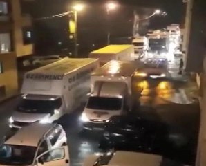 Son dakika haberi | BÜYÜKÇEKMECE'DE ASKER KONVOYUNDA TEHLİKE SAÇAN SÜRÜCÜLER YAKALANDI