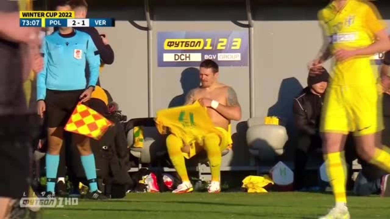Oleksandr Usyk makes professional football debut